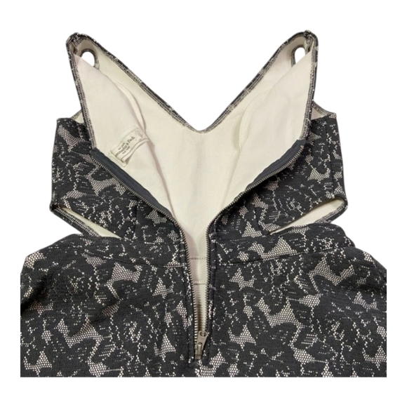 Abercrombie & Fitch Y2K Black Floral Lace Fit & Flare Mini Dress Cutout Sides M - Picture 6 of 8